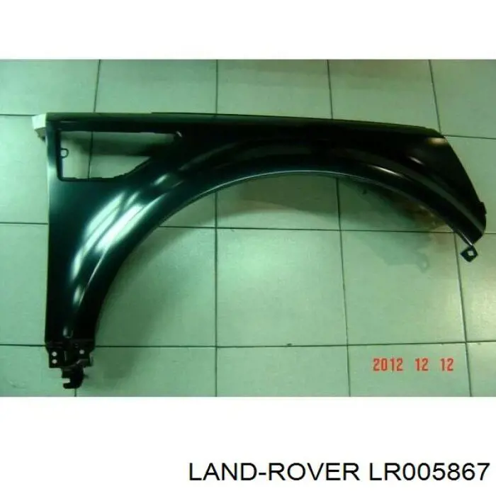 LR005867 Land Rover Błotnik przedni prawy