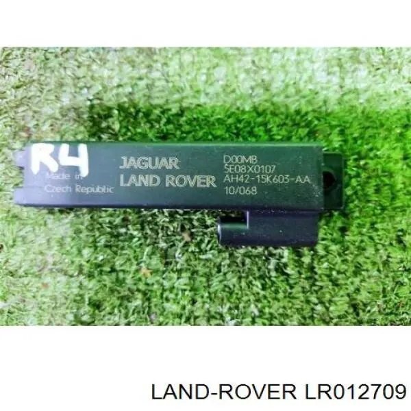 LR012709 Land Rover Antena