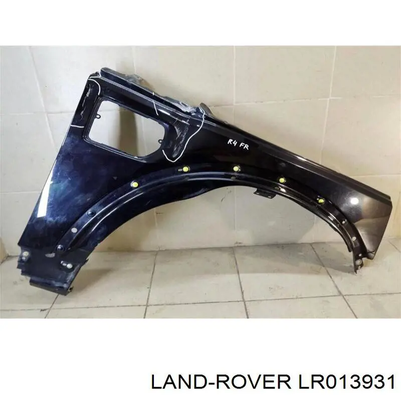 Błotnik przedni prawy do Land Rover Discovery IV L319
