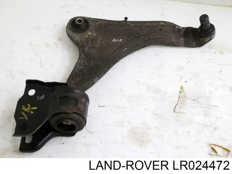 LR024472 Land Rover Wahacz zawieszenia przedniego dolny prawy