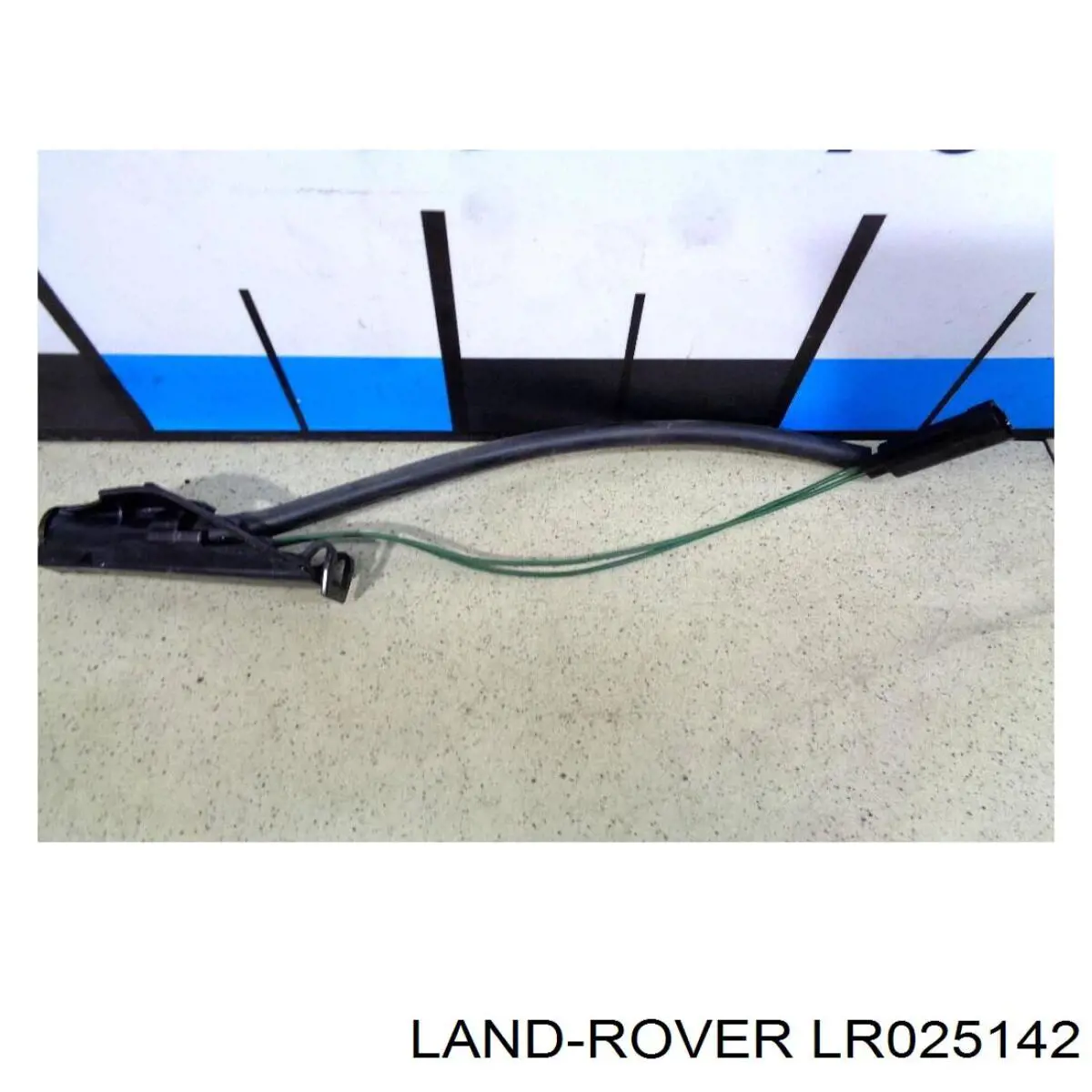 LR025142 Land Rover Dysza spryskiwacza szyby przedniej