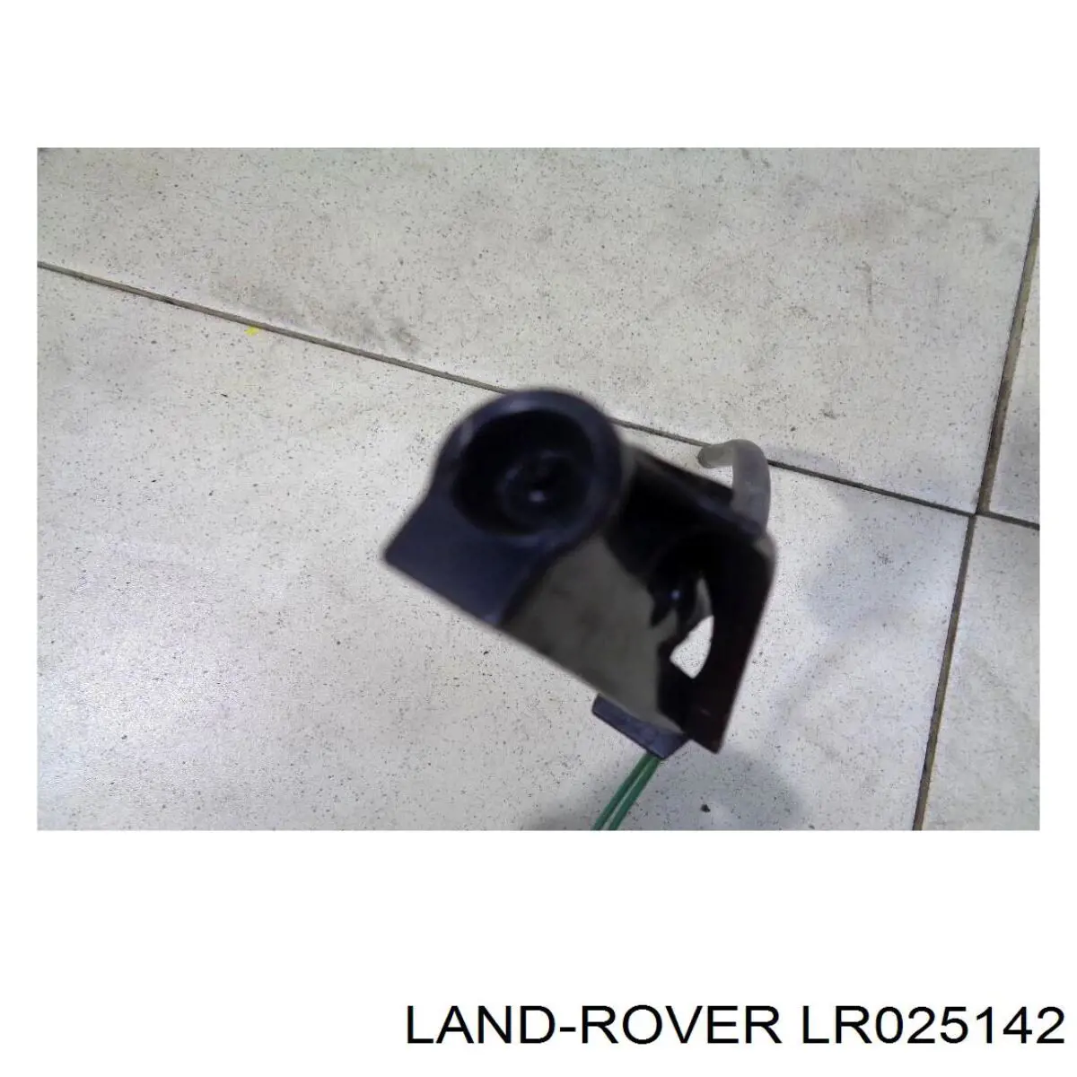 Dysza spryskiwacza szyby przedniej Land Rover LR025142 cena, od 29,79 USD