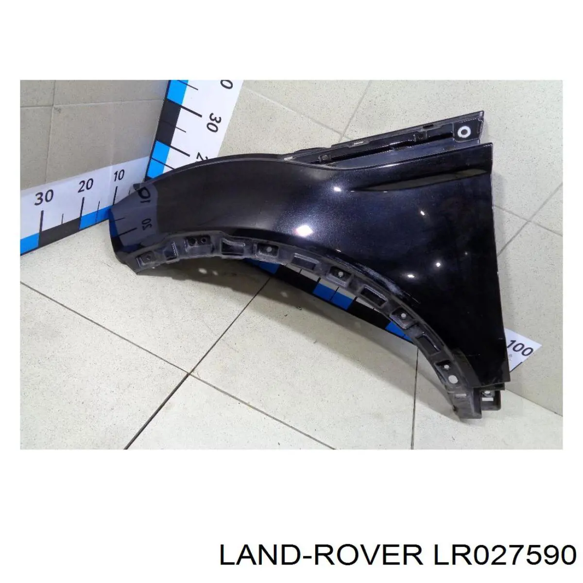 Błotnik przedni lewy LR027590 Land Rover
