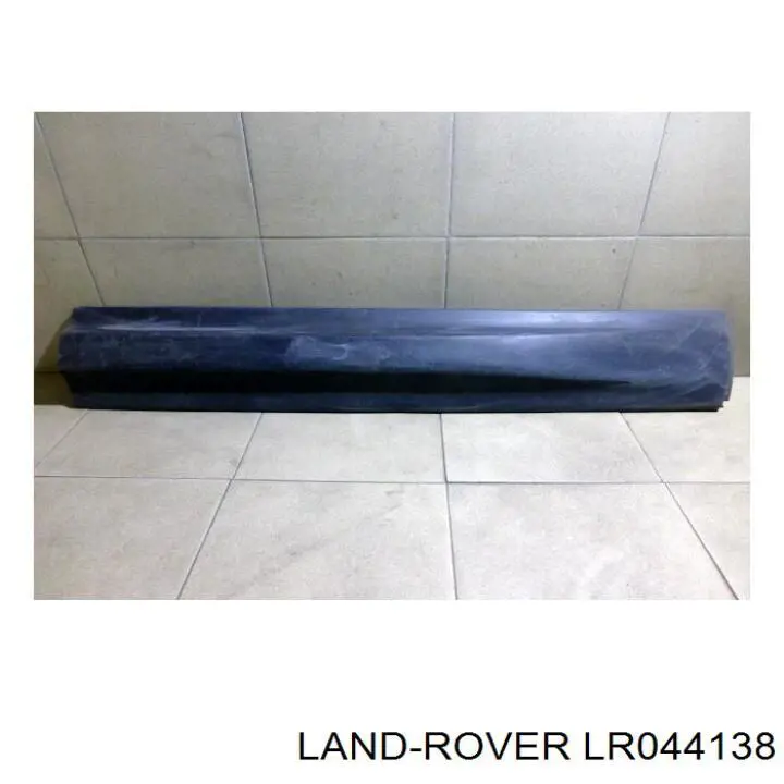 LR125985 Land Rover Listwa ochronna drzwi przednich prawych dolna