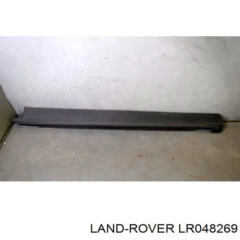 LR048269 Land Rover Nakładka (listwa ochronna) na próg zewnętrzna lewa