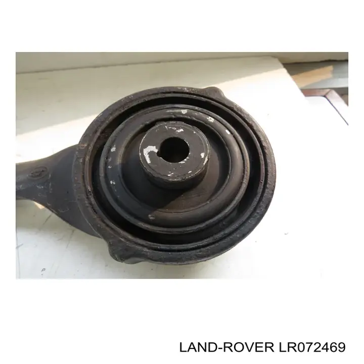Wahacz zawieszenia przedniego dolny lewy Land Rover LR072469 cena, od 139,29 USD