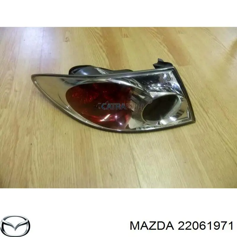 22061971 Mazda Lampa zespolona tylna prawa zewnętrzna