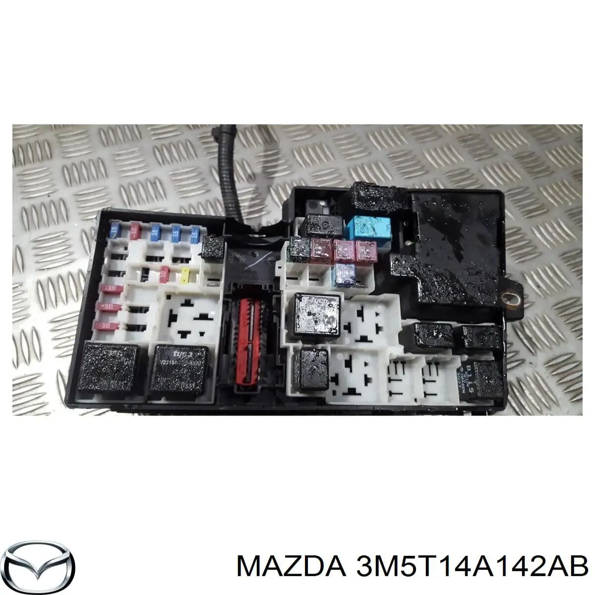 Obudowa skrzynki bezpieczników Ford 1223183 cena, od 57,89 USD
