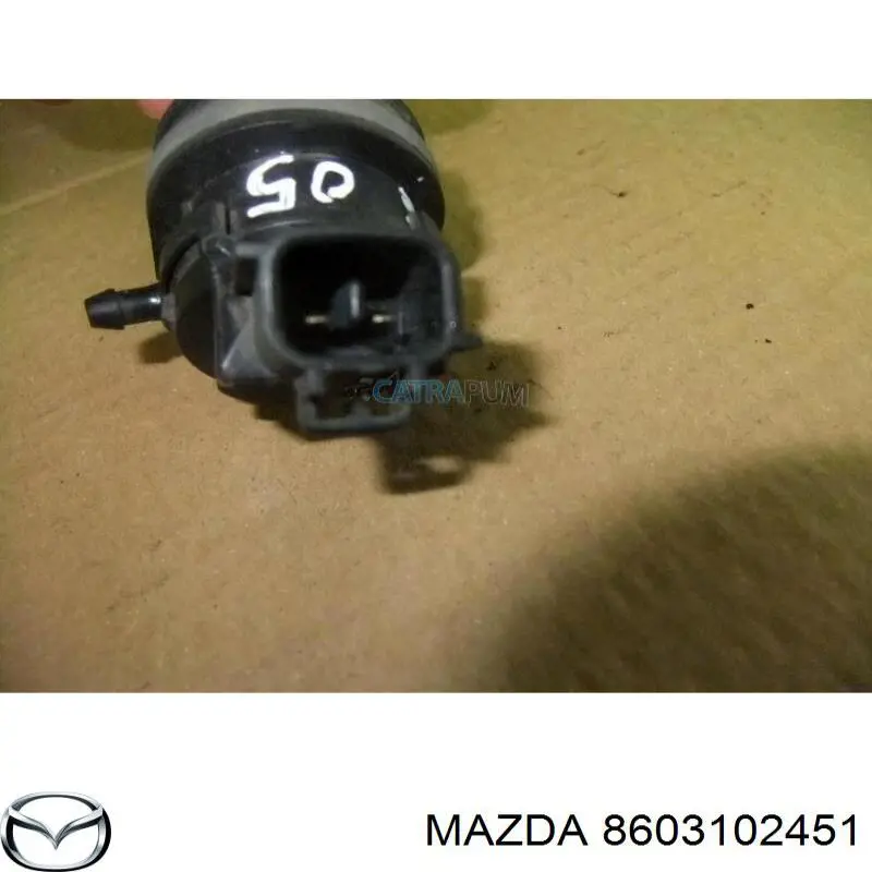 Pompka spryskiwacza szyby przedniej Mazda 8603102451 cena, od 30,65 USD