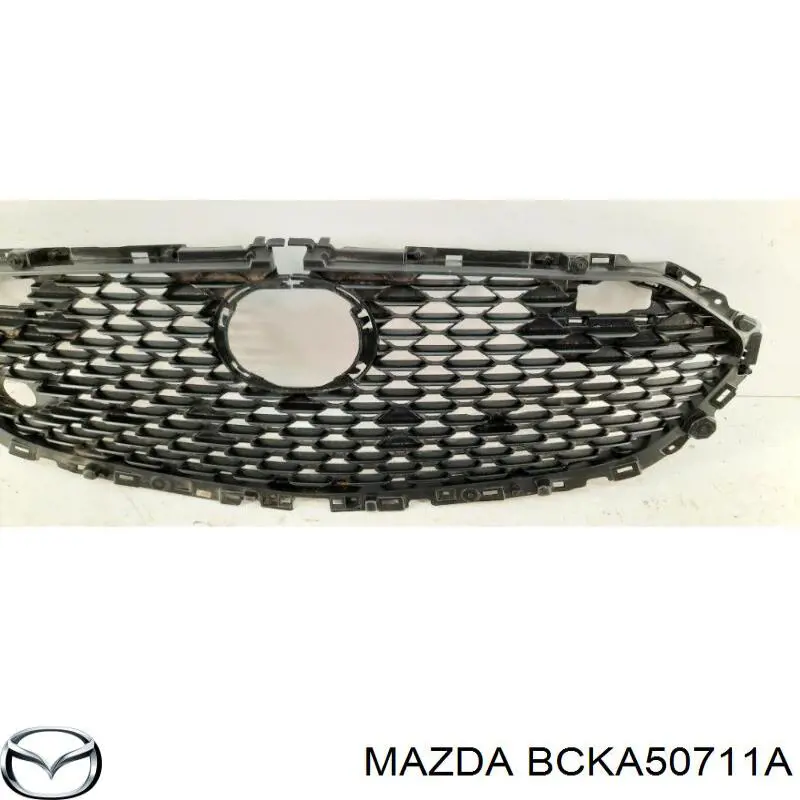 BCKA50711A Mazda Atrapa chłodnicy