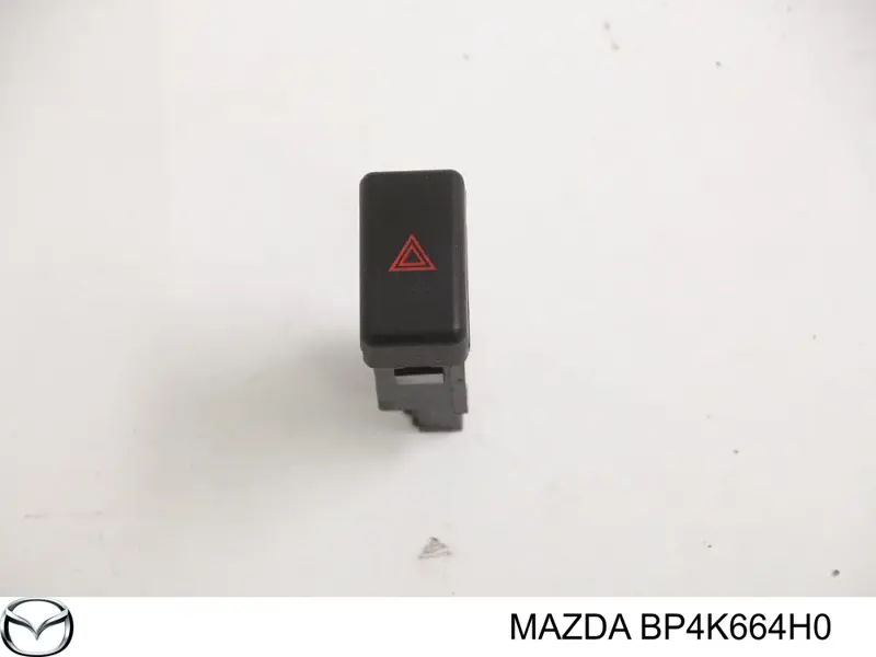 BP4K664H0 Mazda Przycisk włączania światła awaryjnego