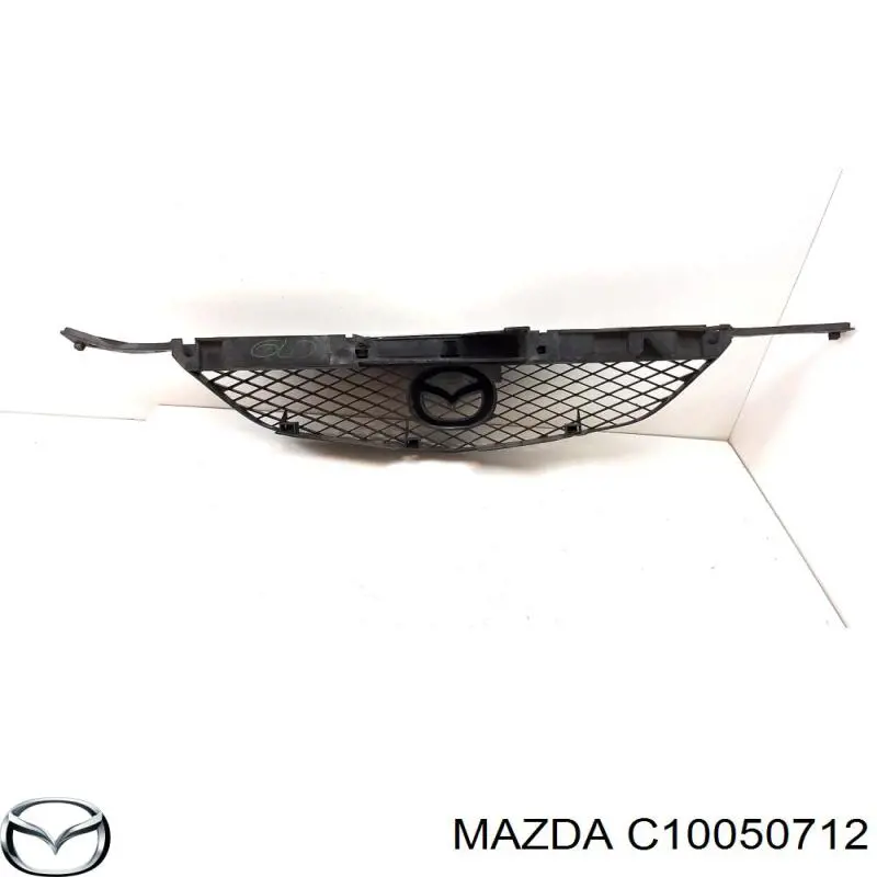 Atrapa chłodnicy do Mazda Premacy  CP