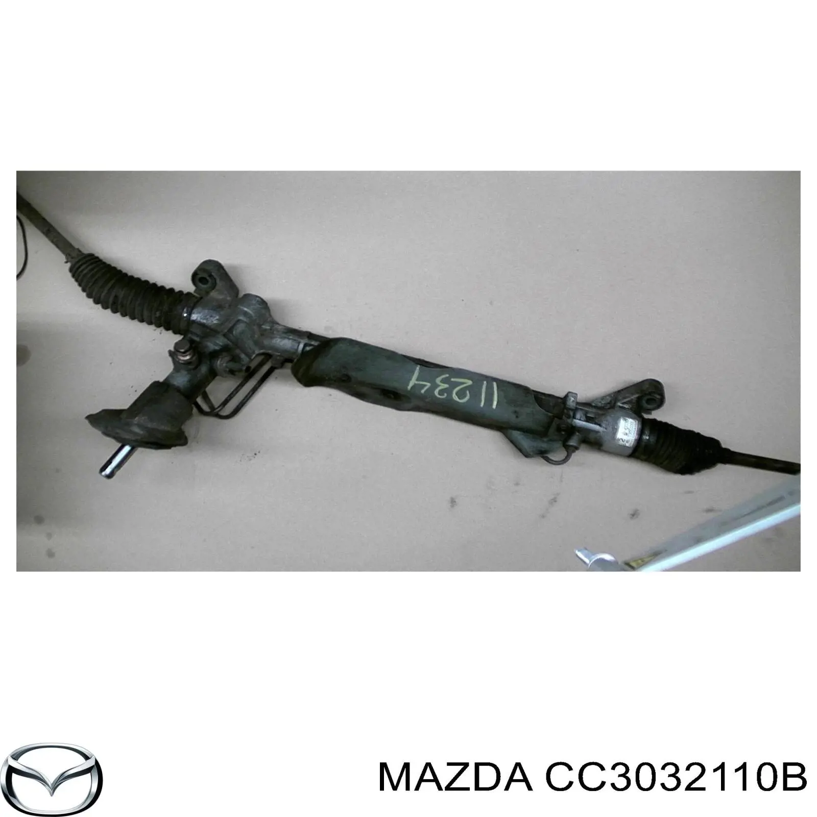 CC3032110B Mazda Listwa kierownicza (maglownica)