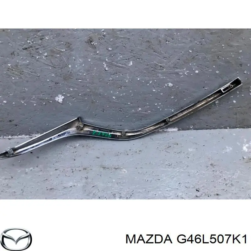 Listwa ochronna atrapy chłodnicy lewa G46L507K1 Mazda