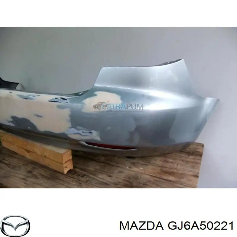 GJ6A50221 Mazda Zderzak tylny