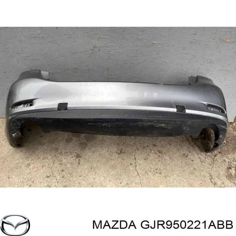 Zderzak tylny GJR950221ABB Mazda