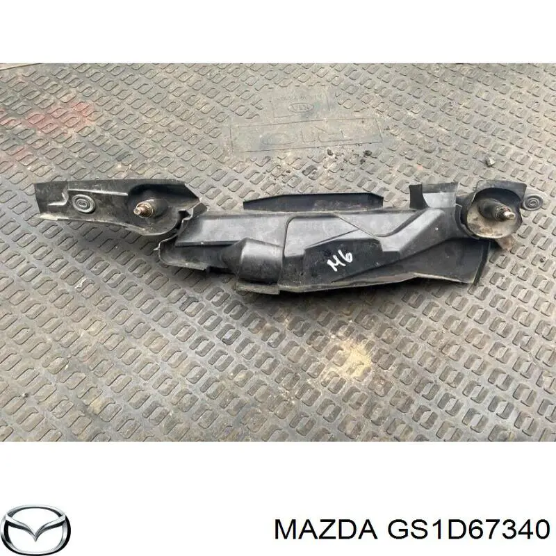 GS1D67340 Mazda Silniczek wycieraczki szyby przedniej