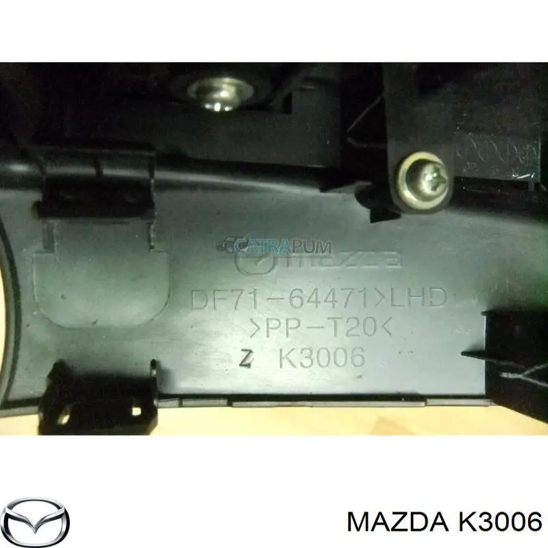Do koszyka K3006 Mazda Atrapa chłodnicy