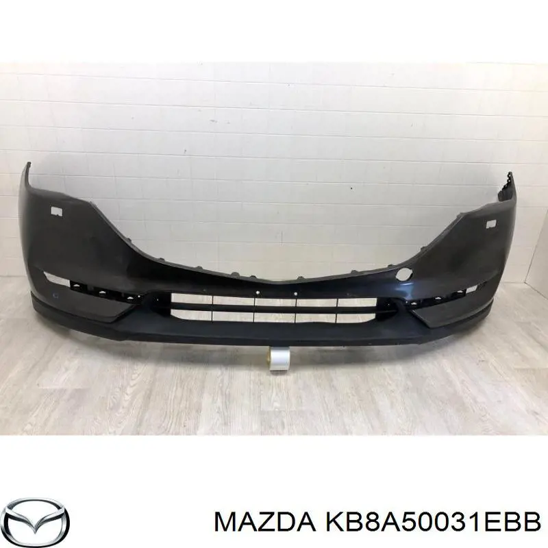 Zderzak przedni KB8A50031EBB Mazda