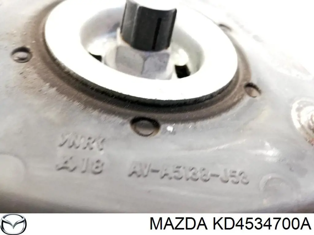 Do koszyka KD4534700A Mazda Amortyzator przedni prawy