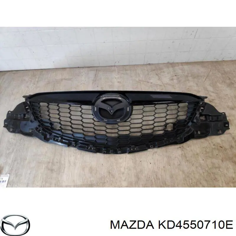 Do koszyka KD4550710E Mazda Atrapa chłodnicy