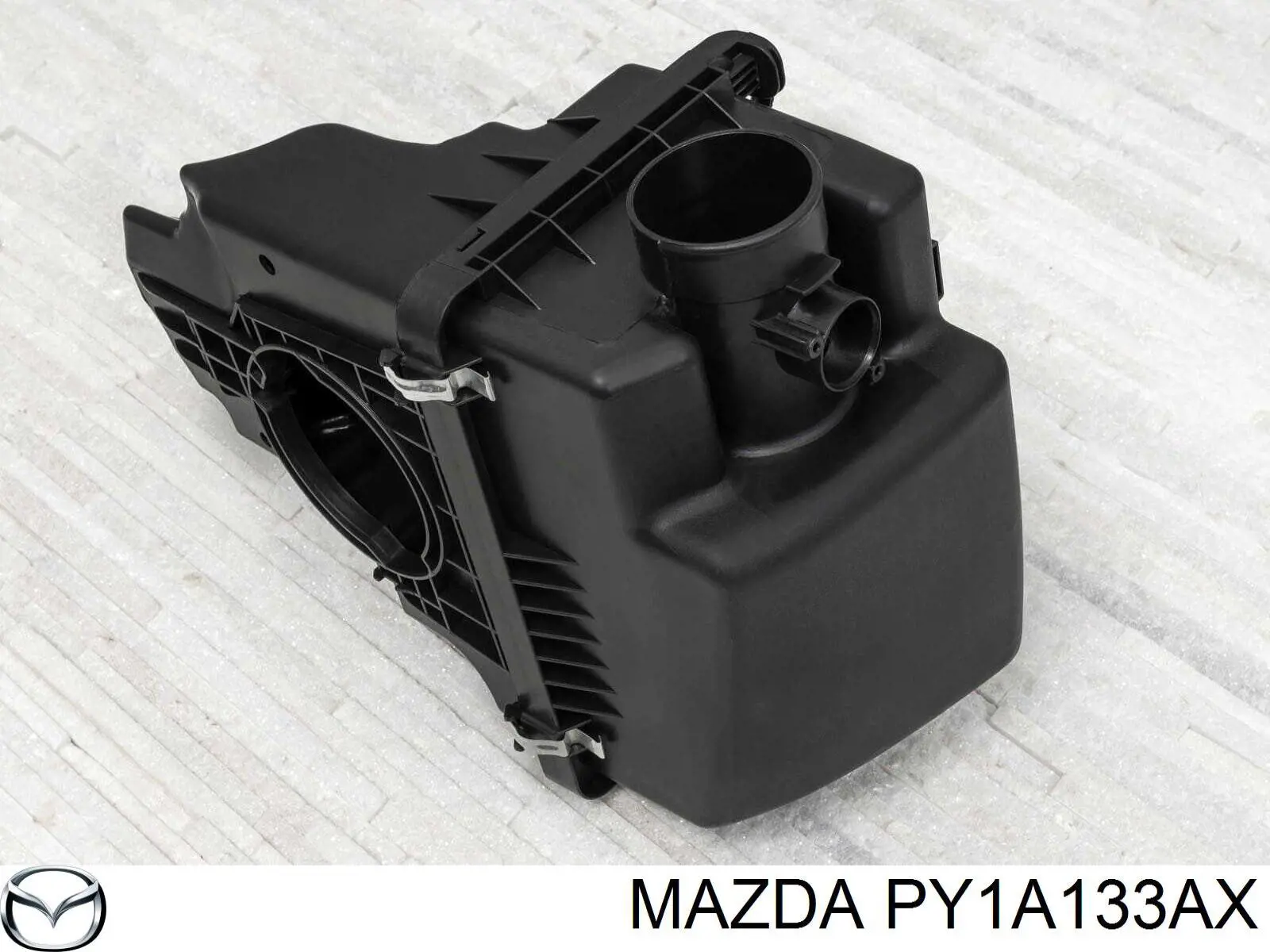 PY1A133AX Mazda Obudowa filtra powietrza górna część