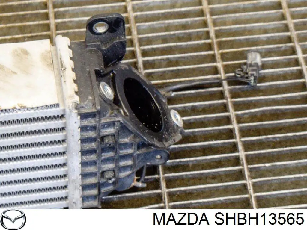 SHBH13565 Mazda Chłodnica intercoolera