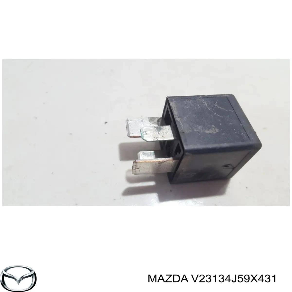 Skrzynka bezpieczników Mazda V23134J59X431 cena, od 16,68 USD