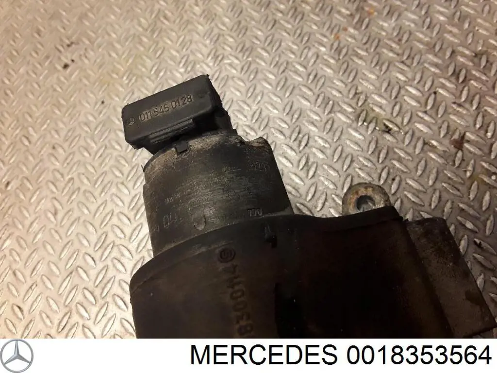 Do koszyka 0018353564 Mercedes Pompa chłodzenia wodą, dodatkowa elektryczna