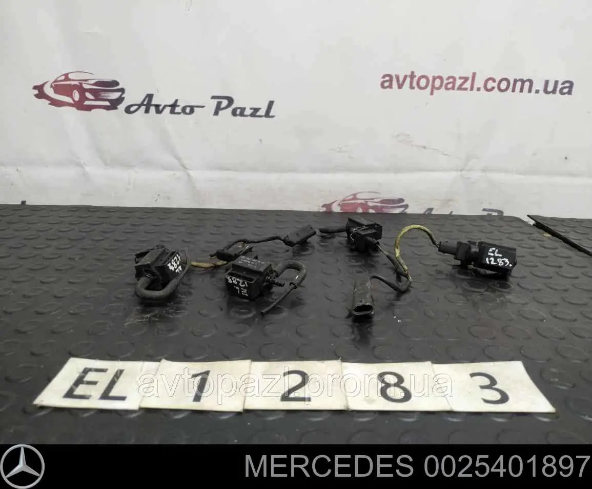 Zawór-przełącznik regulatora klap kolektora ssącego Mercedes 0025401897 cena, od 32,95 USD