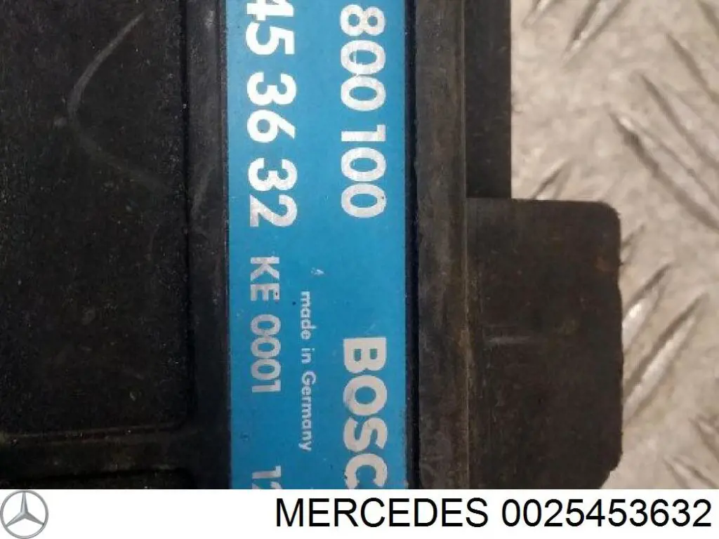 Sterownik silnika Mercedes C 190 sedana (W201) (1982 - 1993) cena, od 61,19 USD