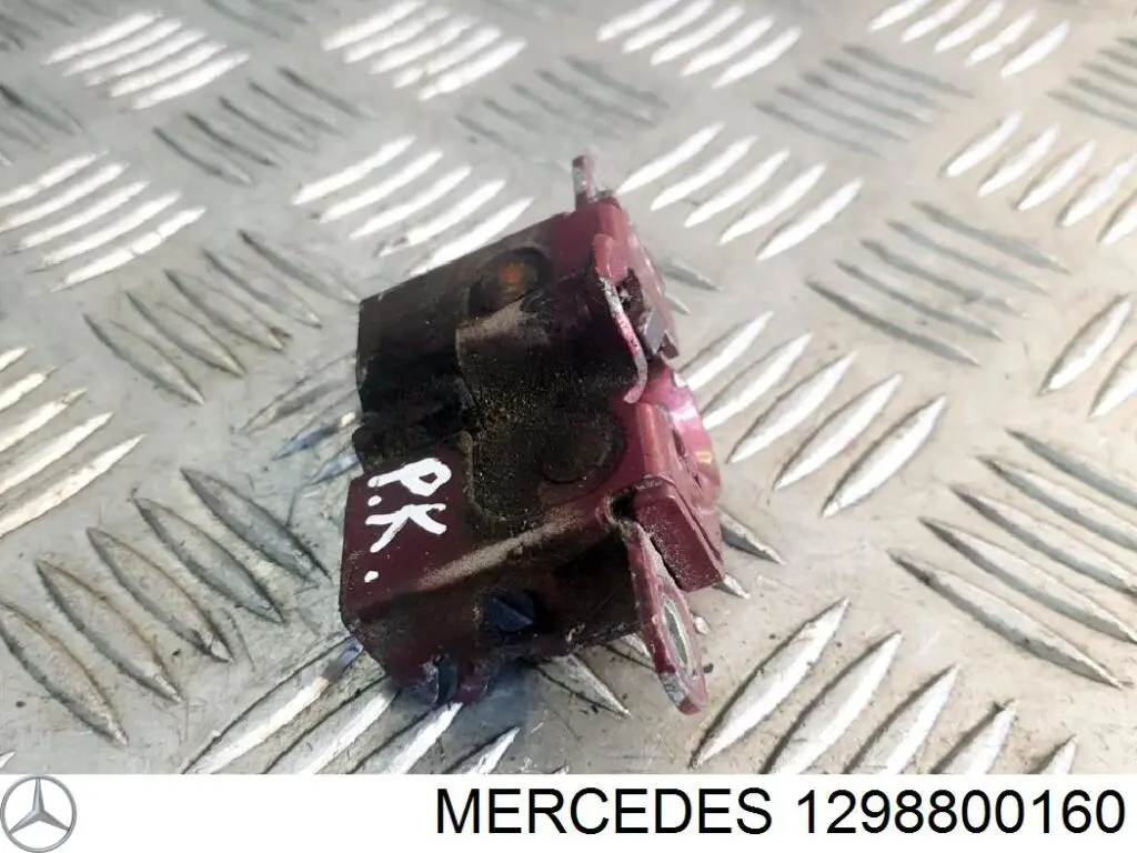  Zamek maski Mercedes Vito 1