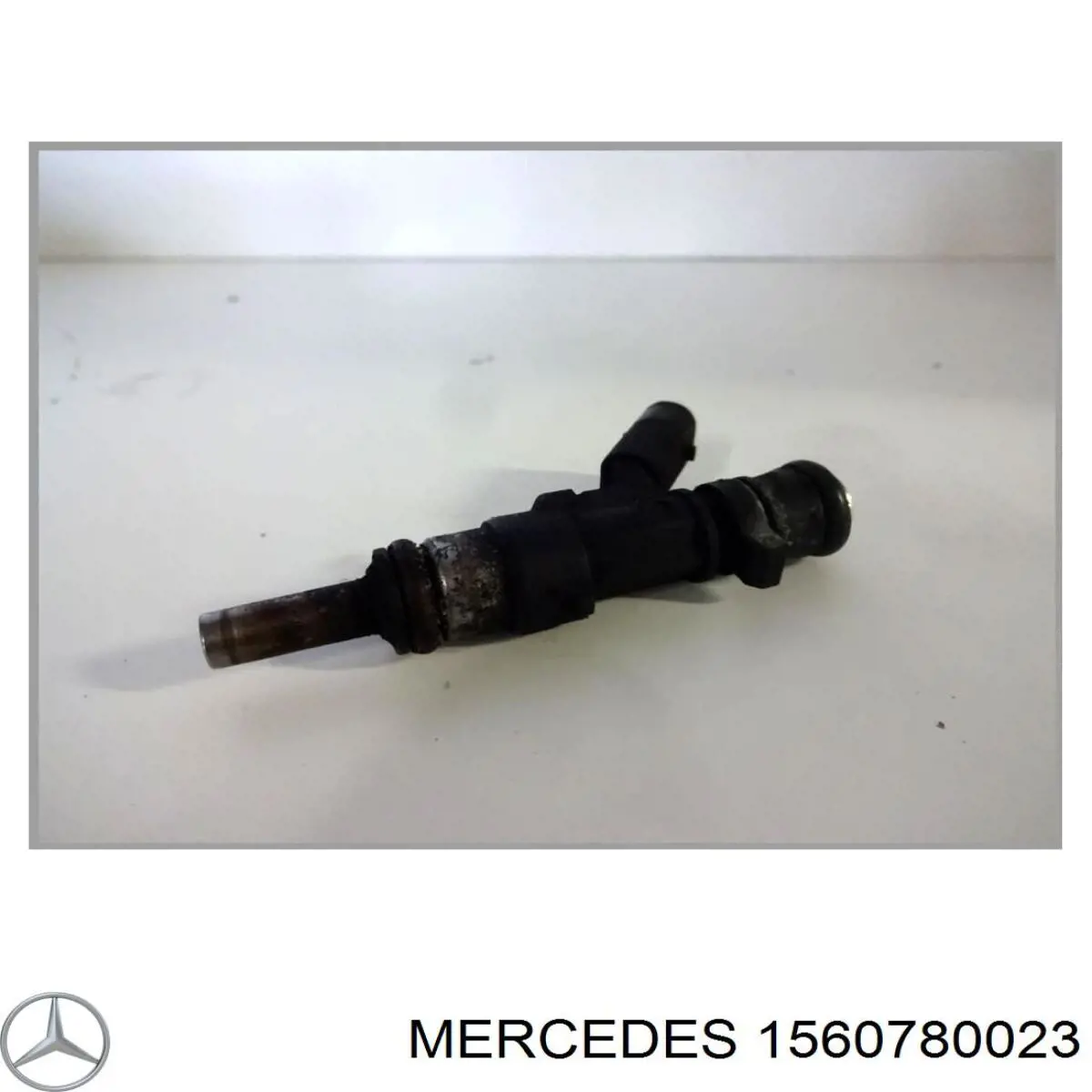 1560780023 Mercedes Wtryskiwacz paliwa