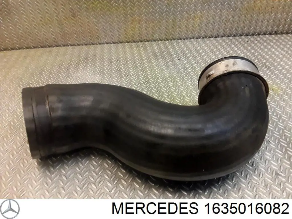 1635016082 Mercedes Przewód (króciec) intercoolera
