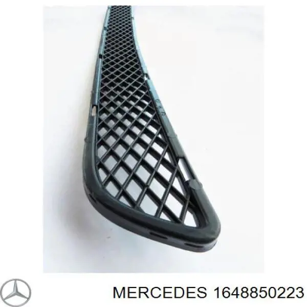 1648850223 Mercedes Kratka zderzaka przedniego środkowa