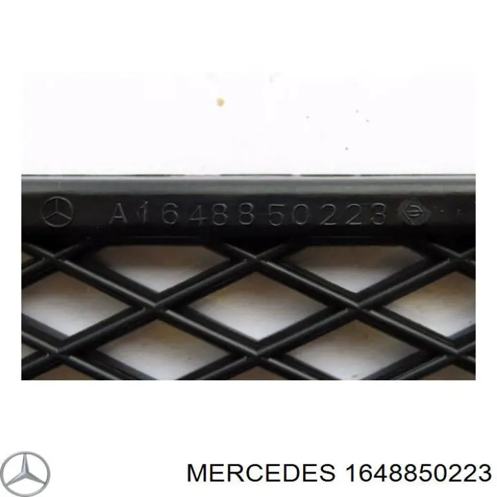 Do koszyka 1648850223 Mercedes Kratka zderzaka przedniego środkowa