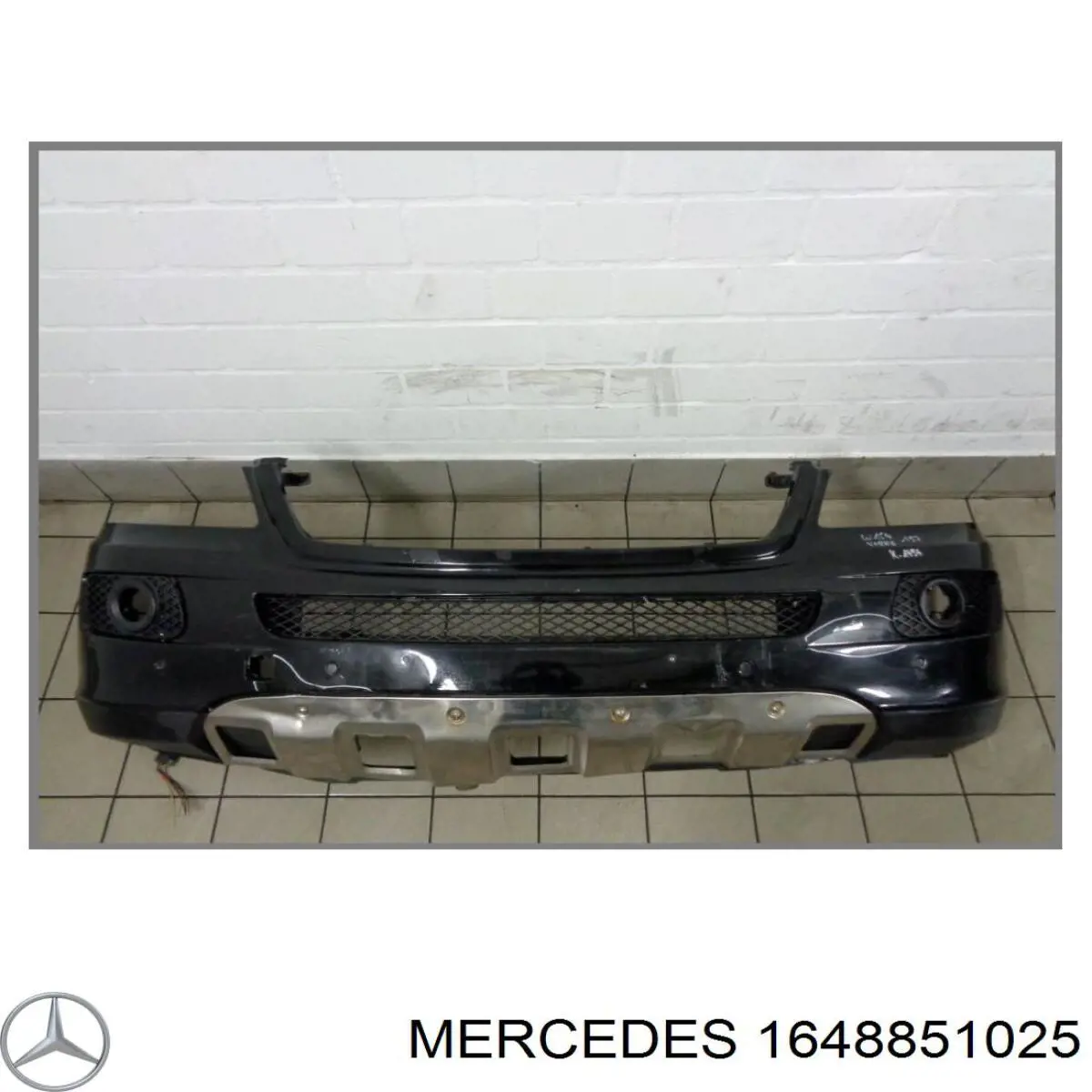 1648851025 Mercedes Zderzak przedni