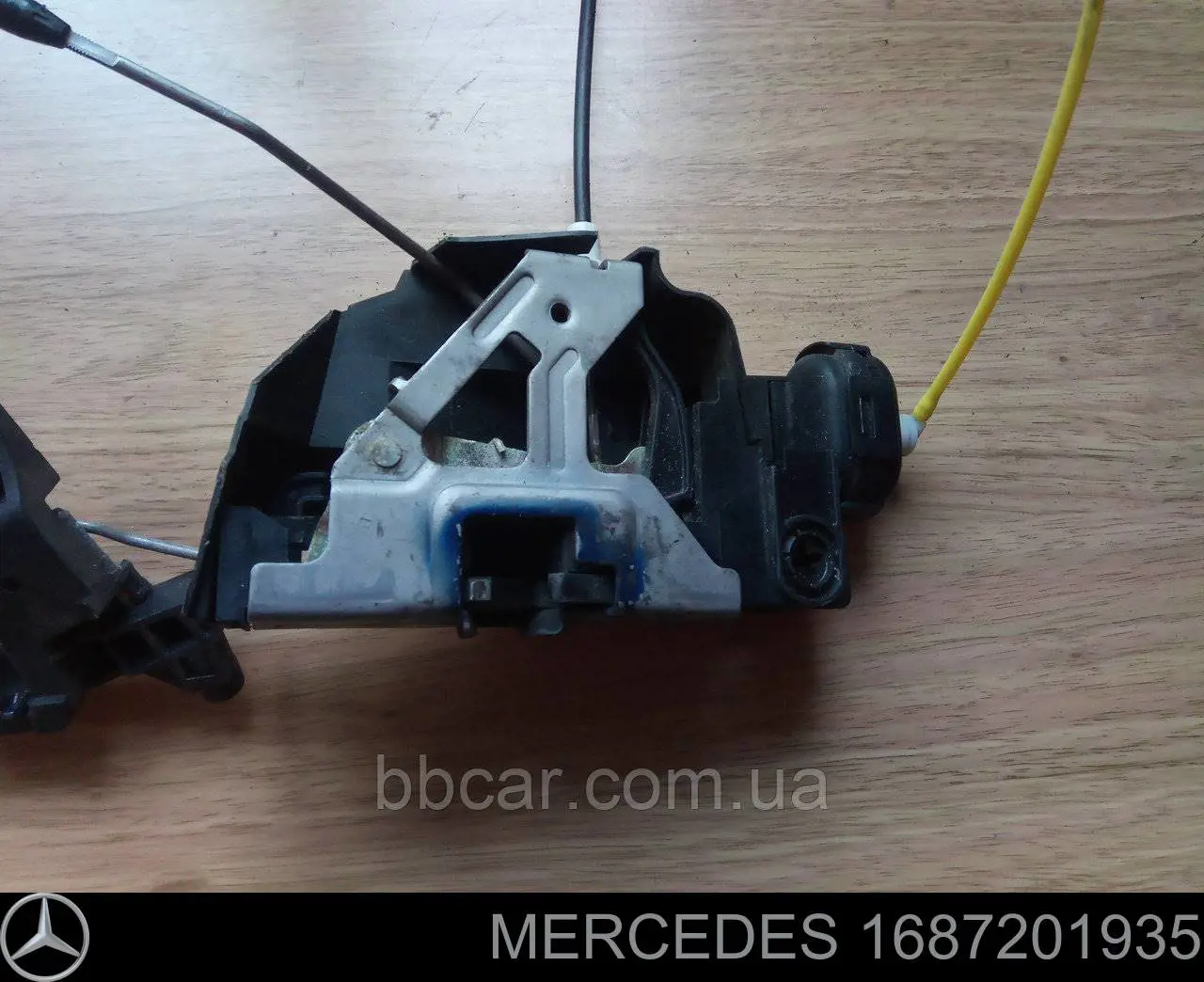 Zamek drzwi przednich lewych do Mercedes A  W168