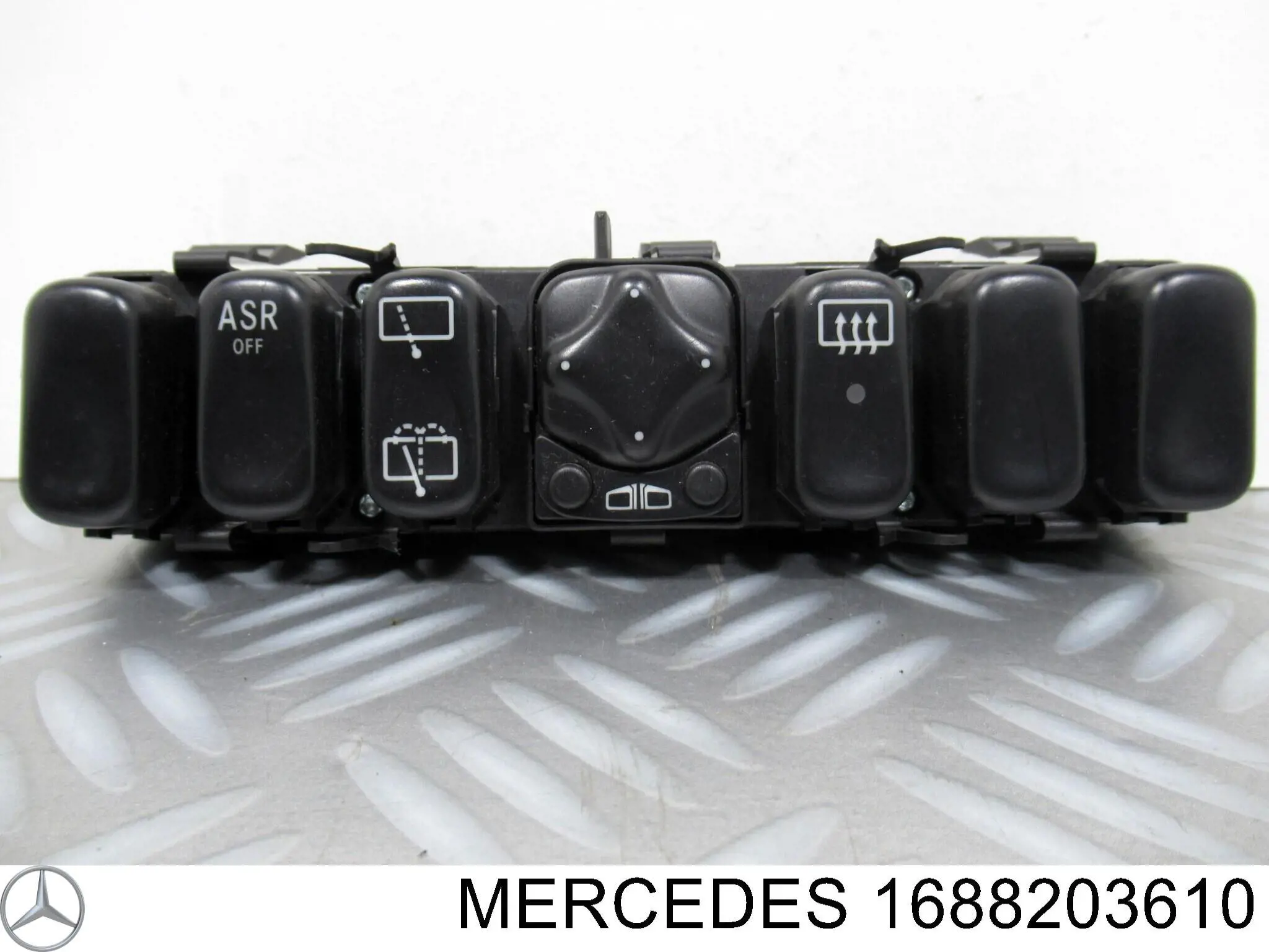 Do koszyka 1688203610 Mercedes Blok przycisków na środkowej konsoli