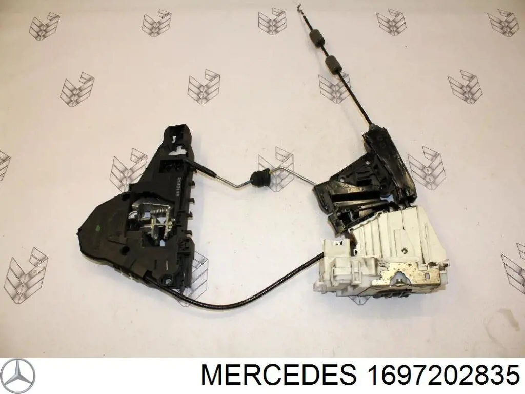 1697202835 Mercedes Zamek drzwi przednich prawych