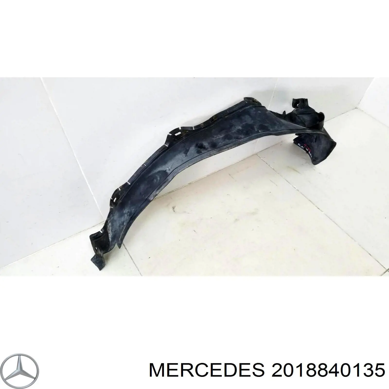 Nadkole błotnika przedniego lewe do Mercedes C 190 W201