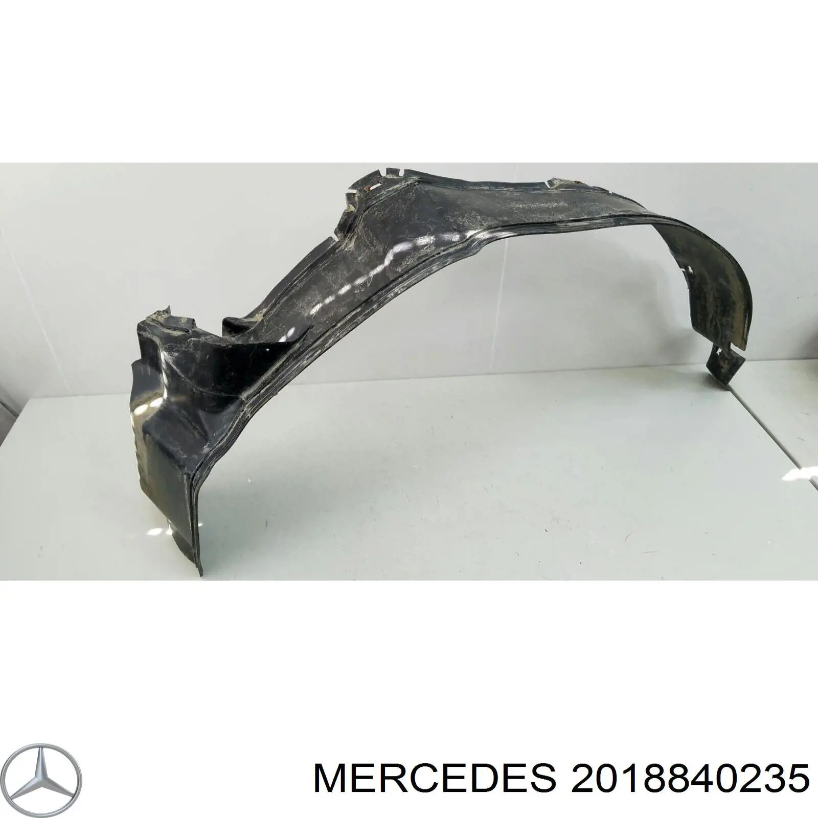 Nadkole błotnika przedniego prawe Mercedes C 190 sedana (W201) (1982 - 1993) cena, od 25,75 USD
