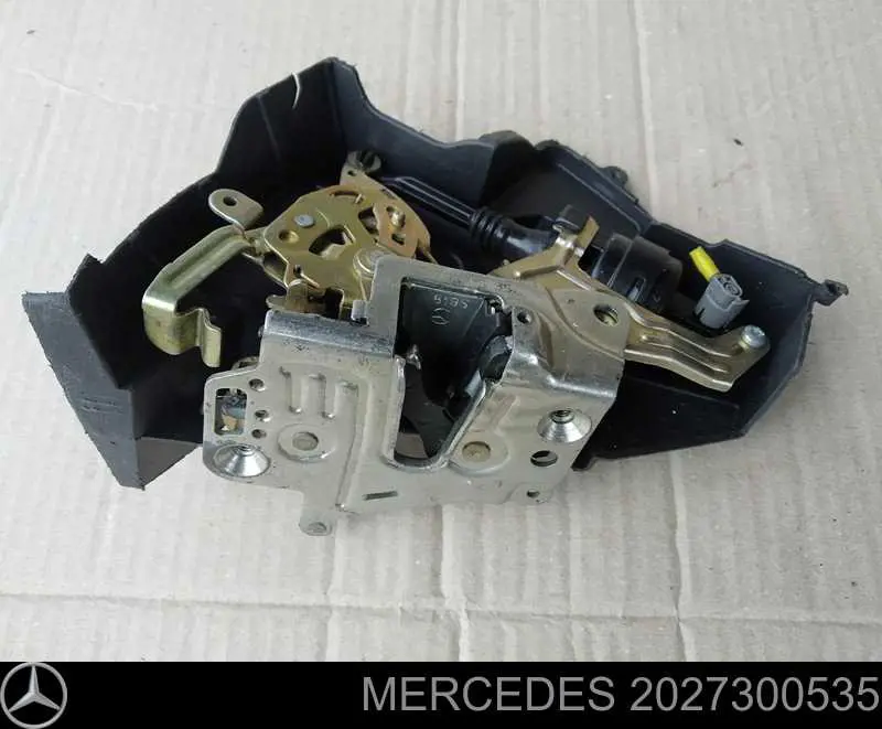 Do koszyka 2027300535 Mercedes Zamek drzwi tylnych lewych