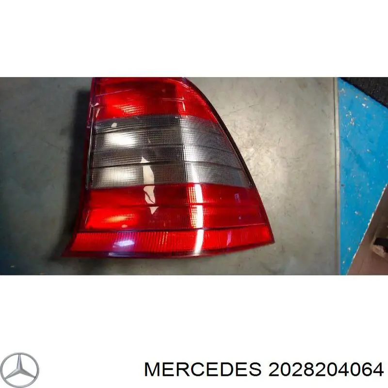 Lampa zespolona tylna prawa Mercedes C kombi (S202) (1996 - 2001) cena, od 150,34 USD