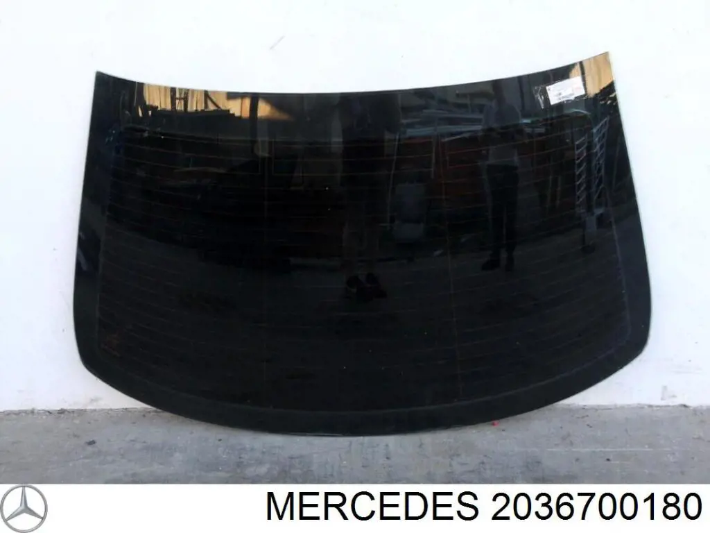 Szyba tylna do Mercedes C  W203
