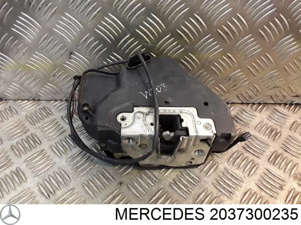 Do koszyka 2037300235 Mercedes Zamek drzwi tylnych prawych