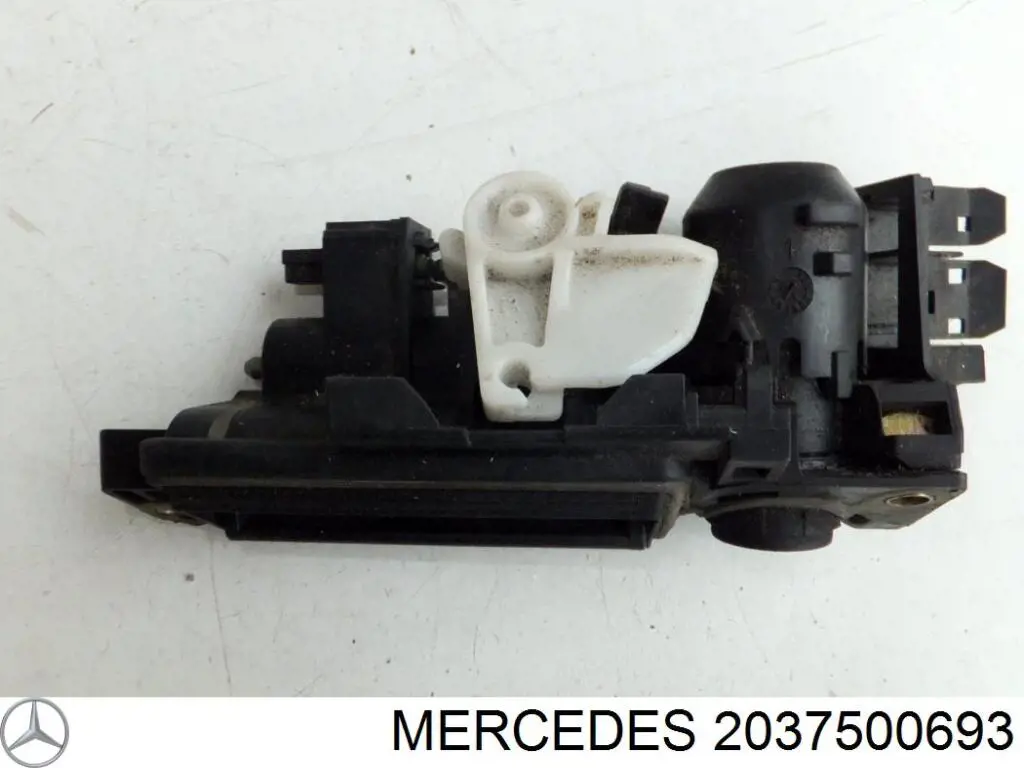 Zamek klapy bagażnika (3/5 drzwi tylnych) do Mercedes CLS (C219)