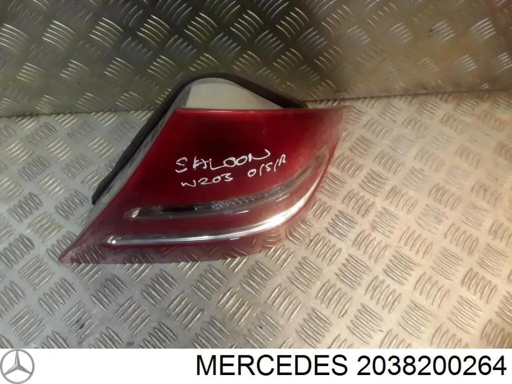 Do koszyka 2038200264 Mercedes Lampa zespolona tylna prawa