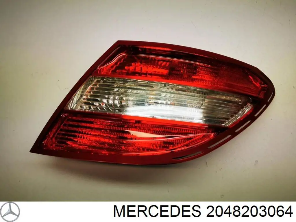 Lampa zespolona tylna prawa Mercedes 2048203064 cena, od 135,00 USD