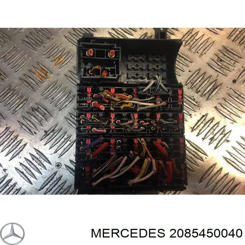 Do koszyka Skrzynka bezpieczników Mercedes CLK  C208